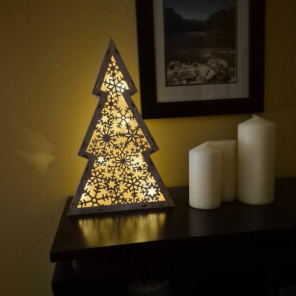 Light Up Christmas Tree - Picture 1 of 9